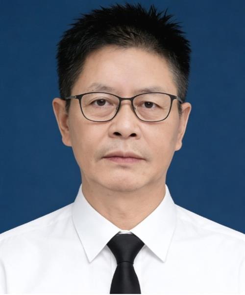 越南项目总监：吴美阳